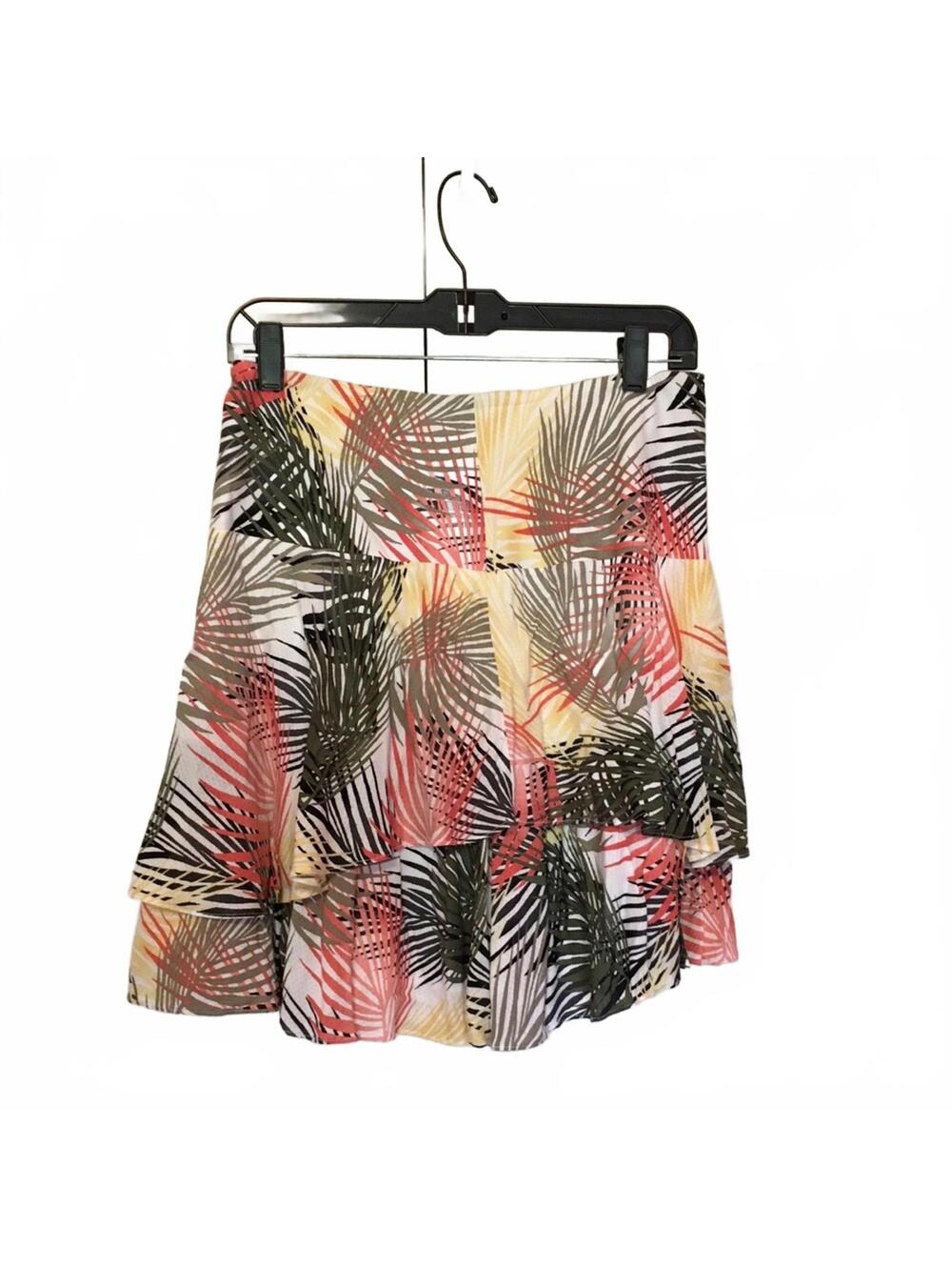 Skirt NWT. Lined. Palm tree print. SZ 6